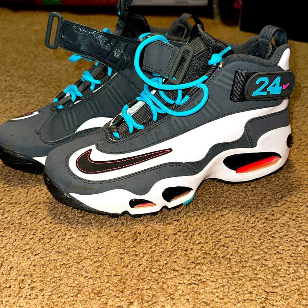 Nike Griffey max 1 gray, and pink and blue